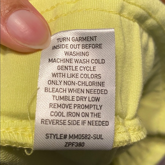 Zoe + Phoebe Neon Yellow Cropped Shirt & Shorts Set - Picture 9 of 9